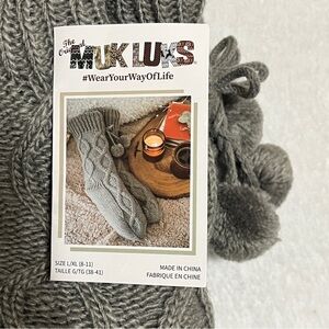 Muk Luks Women's Pom Pom Cabin Knit Socks Gray Size L/XL (8-11)